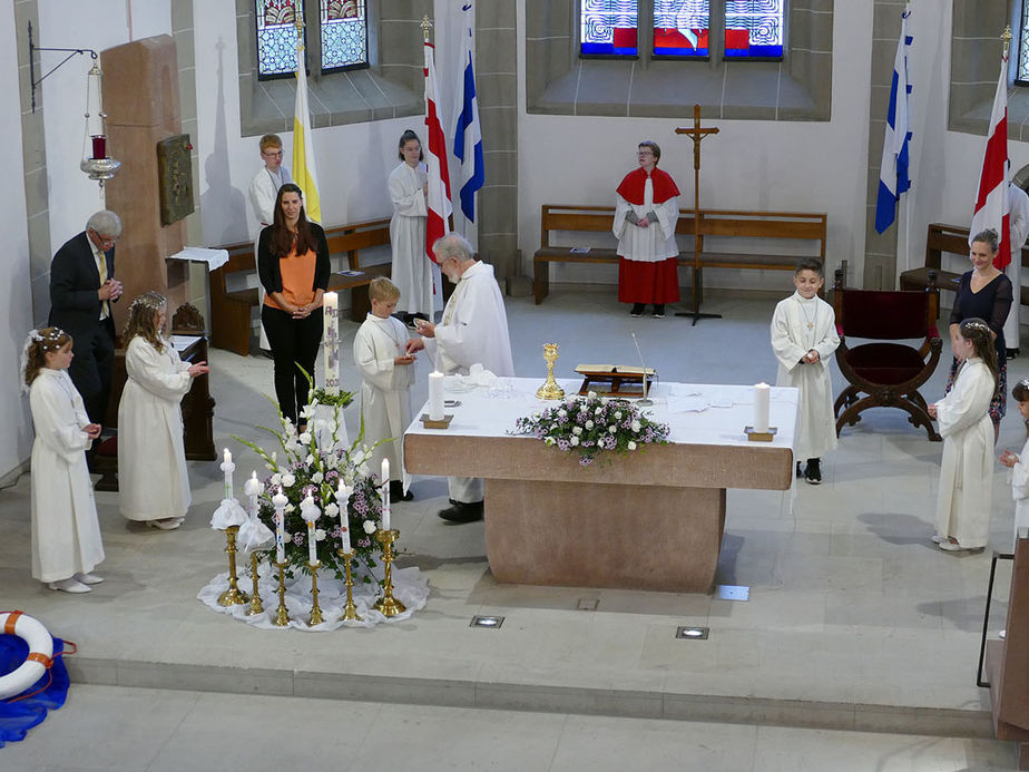 Feier der 1. Heiligen Kommunion in Sankt Crescentius (Foto: Karl-Franz Thiede)